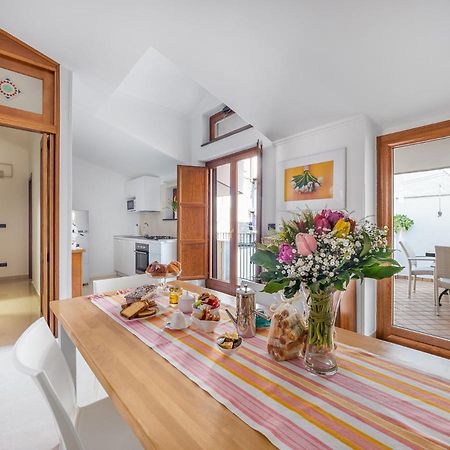 Il Tulipano - Appartamento Al Centro Di Vico Equense Exterior foto