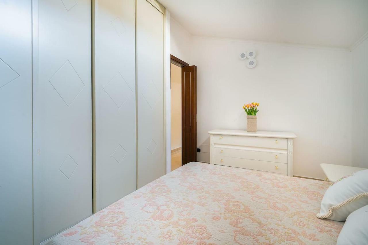 Il Tulipano - Appartamento Al Centro Di Vico Equense Exterior foto